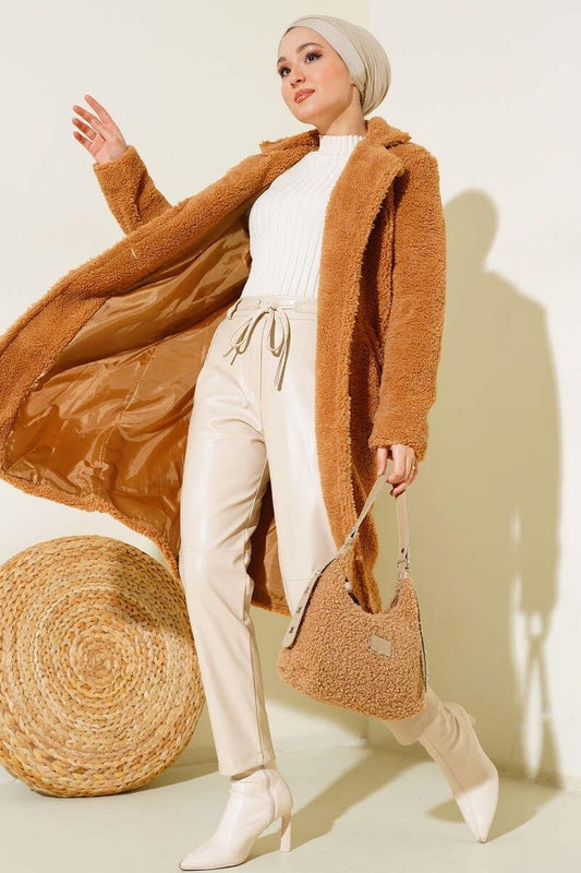MANTEAU EN PELUCHE CAMEL